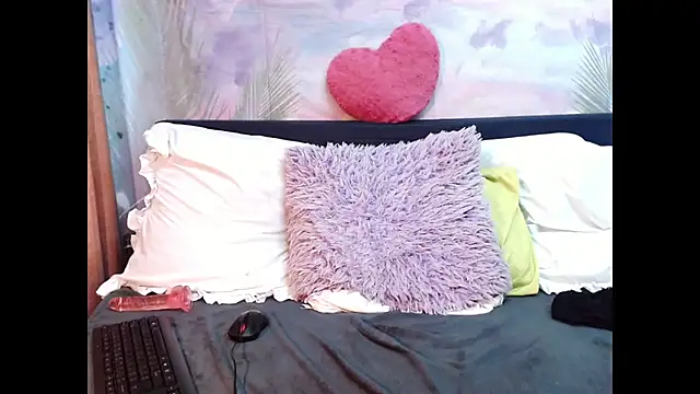 Snapshot of ebonyspicya chatting on January 10, 12:58 pm ebonyspicya online show from January 10, 12:58 pm