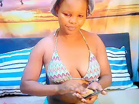 Snapshot of ebonyspicya chatting on January 16, 6:14 am ebonyspicya online show from January 16, 6:14 am
