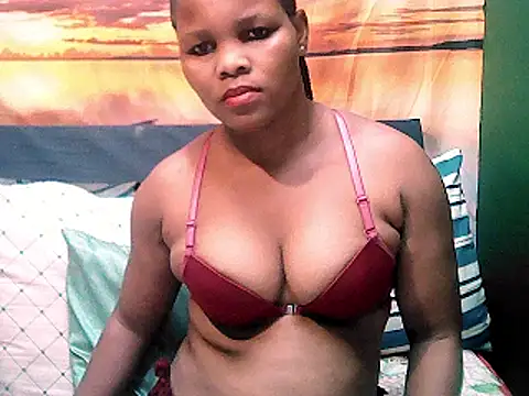 Snapshot of ebonyspicya chatting on February 7, 6:35 am ebonyspicya online show from February 7, 6:35 am