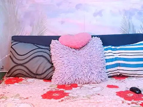 Snapshot of ebonyspicya chatting on February 8, 6:12 am ebonyspicya online show from February 8, 6:12 am