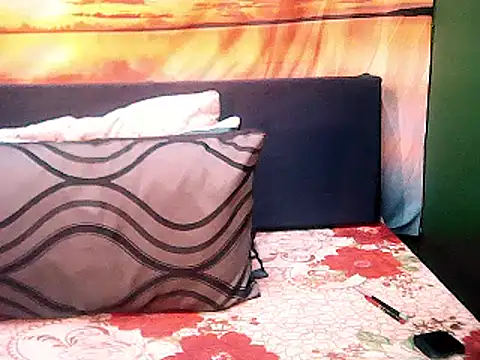 Snapshot of ebonyspicya chatting on February 13, 5:58 am ebonyspicya online show from February 13, 5:58 am