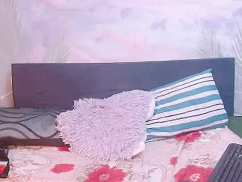 Snapshot of ebonyspicya chatting on February 14, 12:14 pm ebonyspicya online show from February 14, 12:14 pm