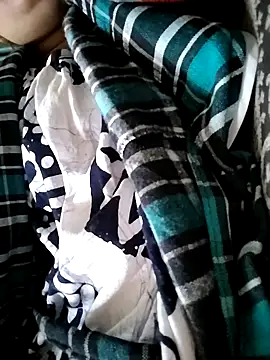 Snapshot of Royalgirl667 chatting on December 10, 2:38 am Royalgirl667 online show from December 10, 2:38 am