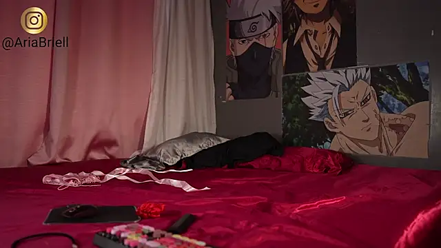 chiarabrielle00 online show from April 11, 1:15 pm