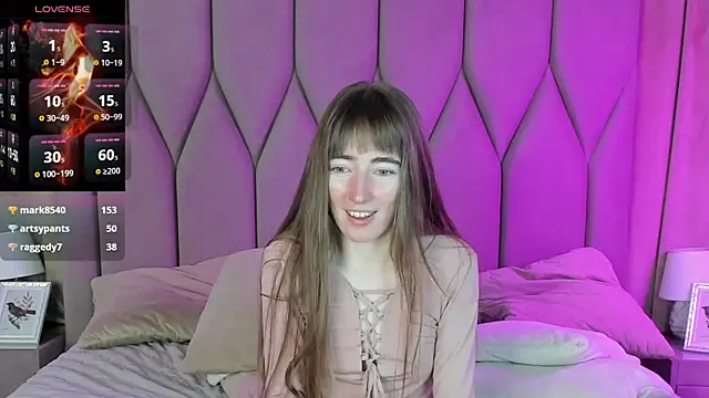 MillicentFarrell online show from February 1, 12:51 am