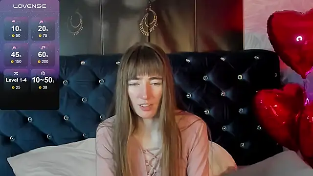 MillicentFarrell online show from February 2, 6:04 am