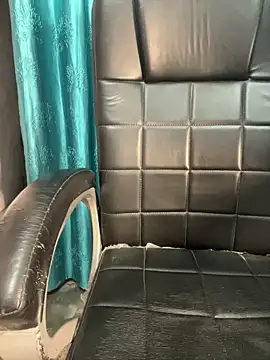 poision51 online show from April 12, 5:12 am