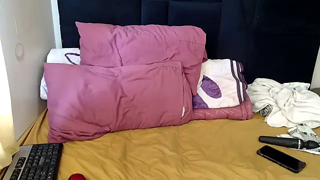 Busty-Londie online show from October 26, 8:53 am