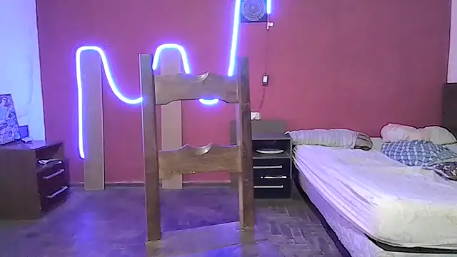 sweetbabyass online show from March 12, 12:50 am