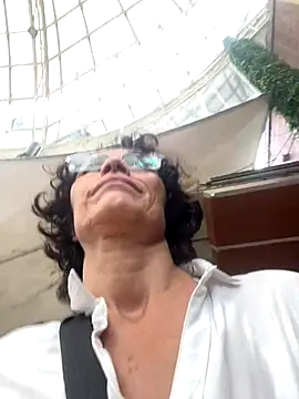 Snapshot of MireyaTorresGu chatting on November 20, 3:01 pm MireyaTorresGu online show from November 20, 3:01 pm