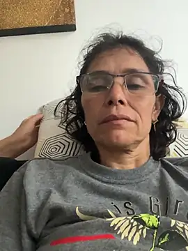 MireyaTorresGu online show from February 23, 9:45 pm