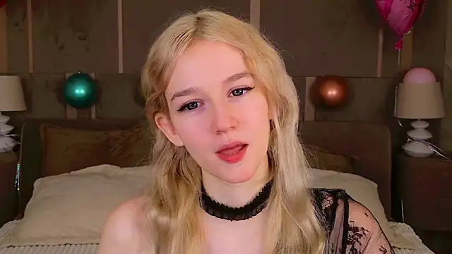 NaomiLoys online show from February 15, 4:23 pm