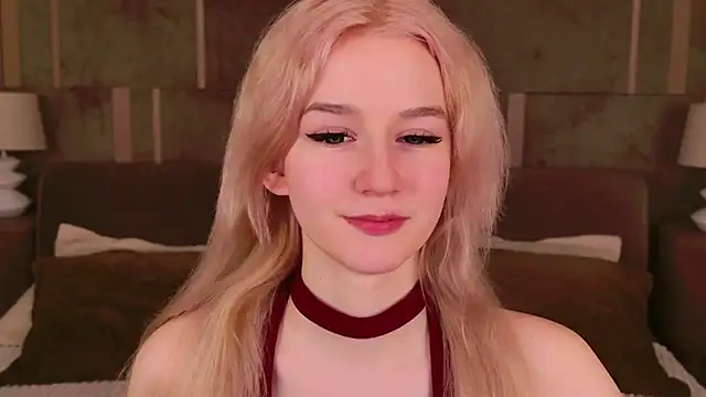 NaomiLoys online show from March 16, 9:58 pm