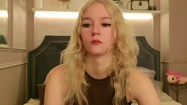 NaomiLoys online show from September 20, 10:38 am