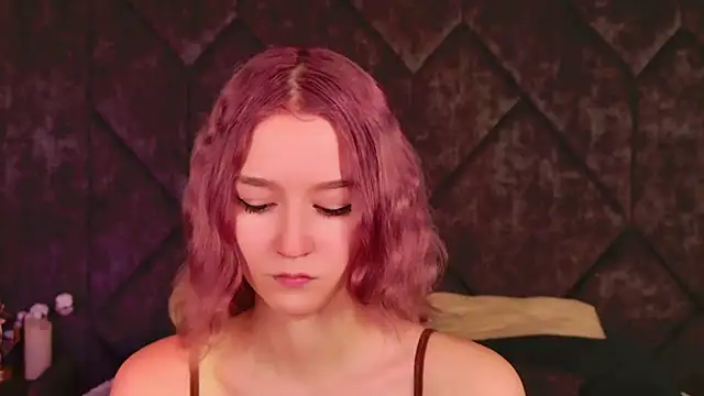 NaomiLoys online show from October 2, 5:47 am