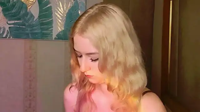 NaomiLoys online show from November 20, 11:21 am