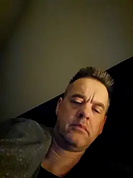 Snapshot of Hectorthyssen1 chatting on January 3, 8:32 am Hectorthyssen1 online show from January 3, 8:32 am