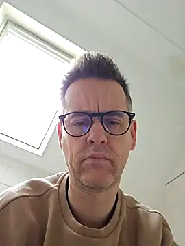 Snapshot of Hectorthyssen1 chatting on January 19, 12:50 pm Hectorthyssen1 online show from January 19, 12:50 pm