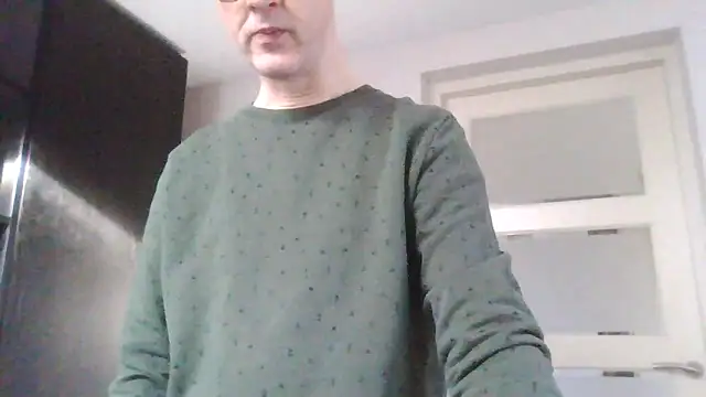 Snapshot of Hectorthyssen1 chatting on February 25, 8:58 am Hectorthyssen1 online show from February 25, 8:58 am