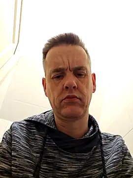 Snapshot of Hectorthyssen1 chatting on March 17, 6:11 pm Hectorthyssen1 online show from March 17, 6:11 pm