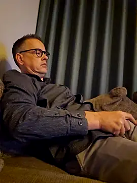 Snapshot of Hectorthyssen1 chatting on October 4, 11:14 pm Hectorthyssen1 online show from October 4, 11:14 pm