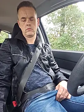 Snapshot of Hectorthyssen1 chatting on October 8, 2:36 pm Hectorthyssen1 online show from October 8, 2:36 pm