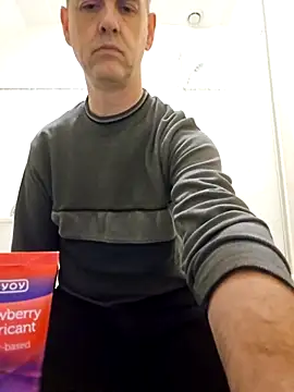 Snapshot of Hectorthyssen1 chatting on October 28, 6:32 pm Hectorthyssen1 online show from October 28, 6:32 pm