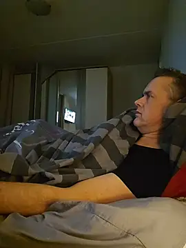 Snapshot of Hectorthyssen1 chatting on December 14, 9:41 pm Hectorthyssen1 online show from December 14, 9:41 pm