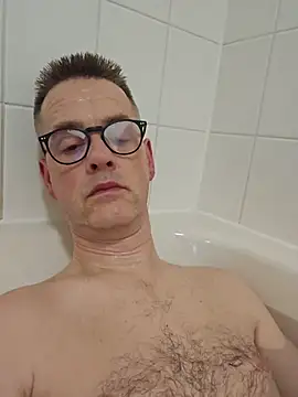 Hectorthyssen1 online show from February 11, 7:41 pm