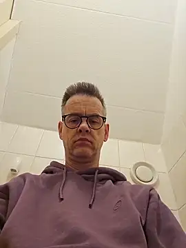 Hectorthyssen1 online show from April 12, 9:14 am