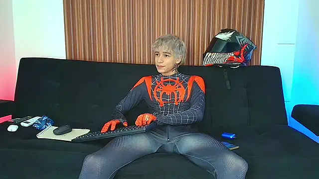 Snapshot of Zacktk7 chatting on March 4, 11:11 pm Zacktk7 online show from March 4, 11:11 pm