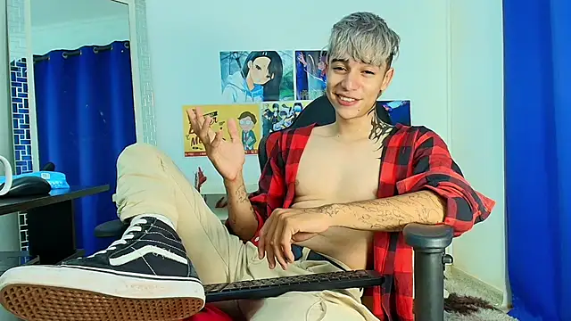 Snapshot of Zacktk7 chatting on March 12, 10:50 pm Zacktk7 online show from March 12, 10:50 pm