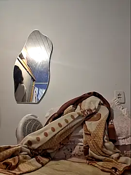 Snapshot of charllottebrasilian chatting on June 17, 12:50 pm charllottebrasilian online show from June 17, 12:50 pm