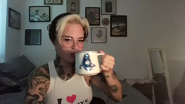 Alexandersonxo online show from October 5, 8:34 am