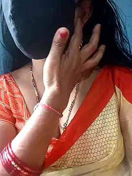 sweet-mahi online show from December 3, 9:11 am