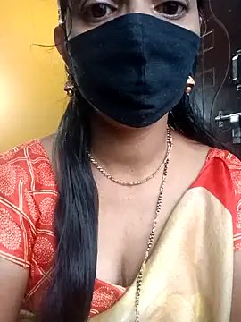 sweet-mahi online show from December 4, 2:20 am