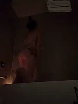 Snapshot of HotMessStilltheBest chatting on January 18, 3:16 pm HotMessStilltheBest online show from January 18, 3:16 pm