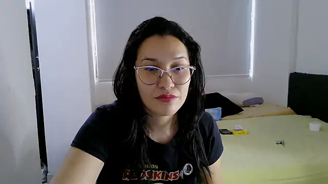 luxandracon23 online show from October 10, 5:34 pm