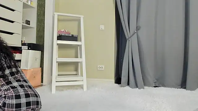 Baby Jewel online show from October 21, 11:11 am