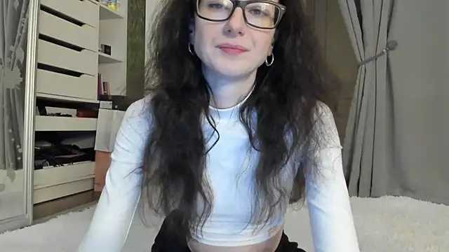 Baby Jewel online show from November 6, 11:11 am