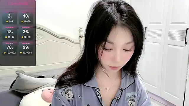 Snapshot of MMiao-66u chatting on January 21, 9:03 am MMiao-66u online show from January 21, 9:03 am