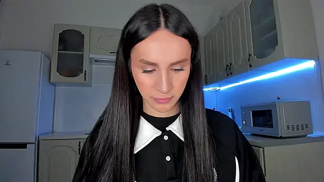 Snapshot of Kim_Oberlin_ chatting on February 6, 6:11 pm Kim Oberlin online show from February 6, 6:11 pm