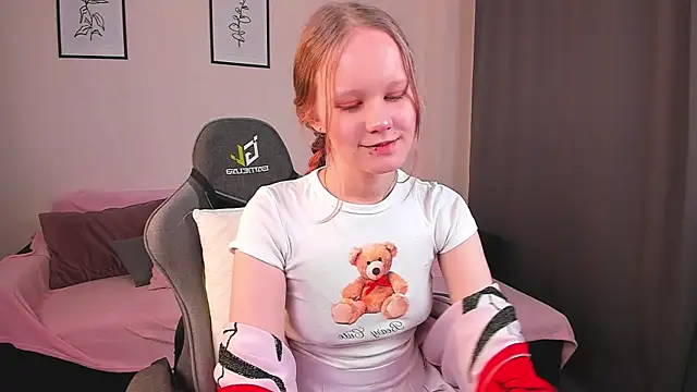 boostyboobs online show from February 21, 9:11 pm