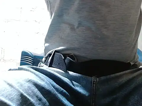 Snapshot of fernandez_latinblackk chatting on October 26, 1:55 am fernandez latinblackk online show from October 26, 1:55 am