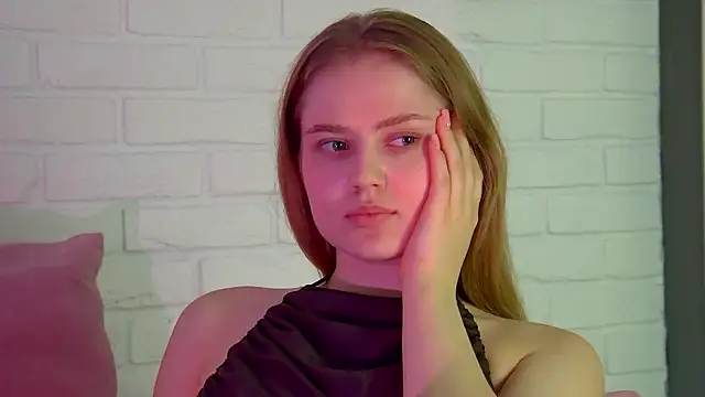 SelinSwarovski online show from November 12, 6:14 am