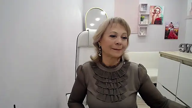 Milla Cutie18 online show from February 17, 5:04 am