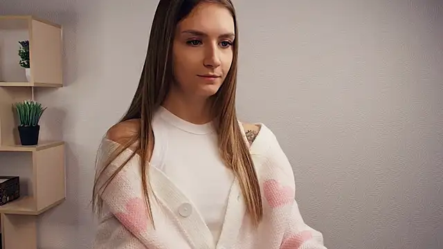 MayBennett online show from December 10, 4:17 pm