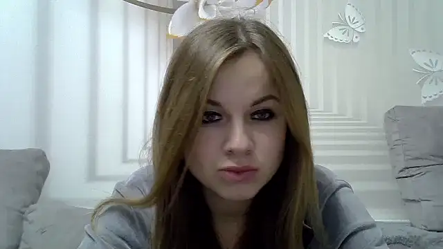 Snapshot of TinaFun4u chatting on January 4, 10:02 pm TinaFun4u online show from January 4, 10:02 pm