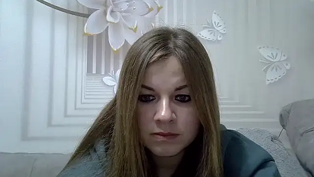 Snapshot of TinaFun4u chatting on February 7, 8:42 pm TinaFun4u online show from February 7, 8:42 pm