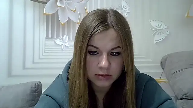 Snapshot of TinaFun4u chatting on February 9, 8:13 pm TinaFun4u online show from February 9, 8:13 pm